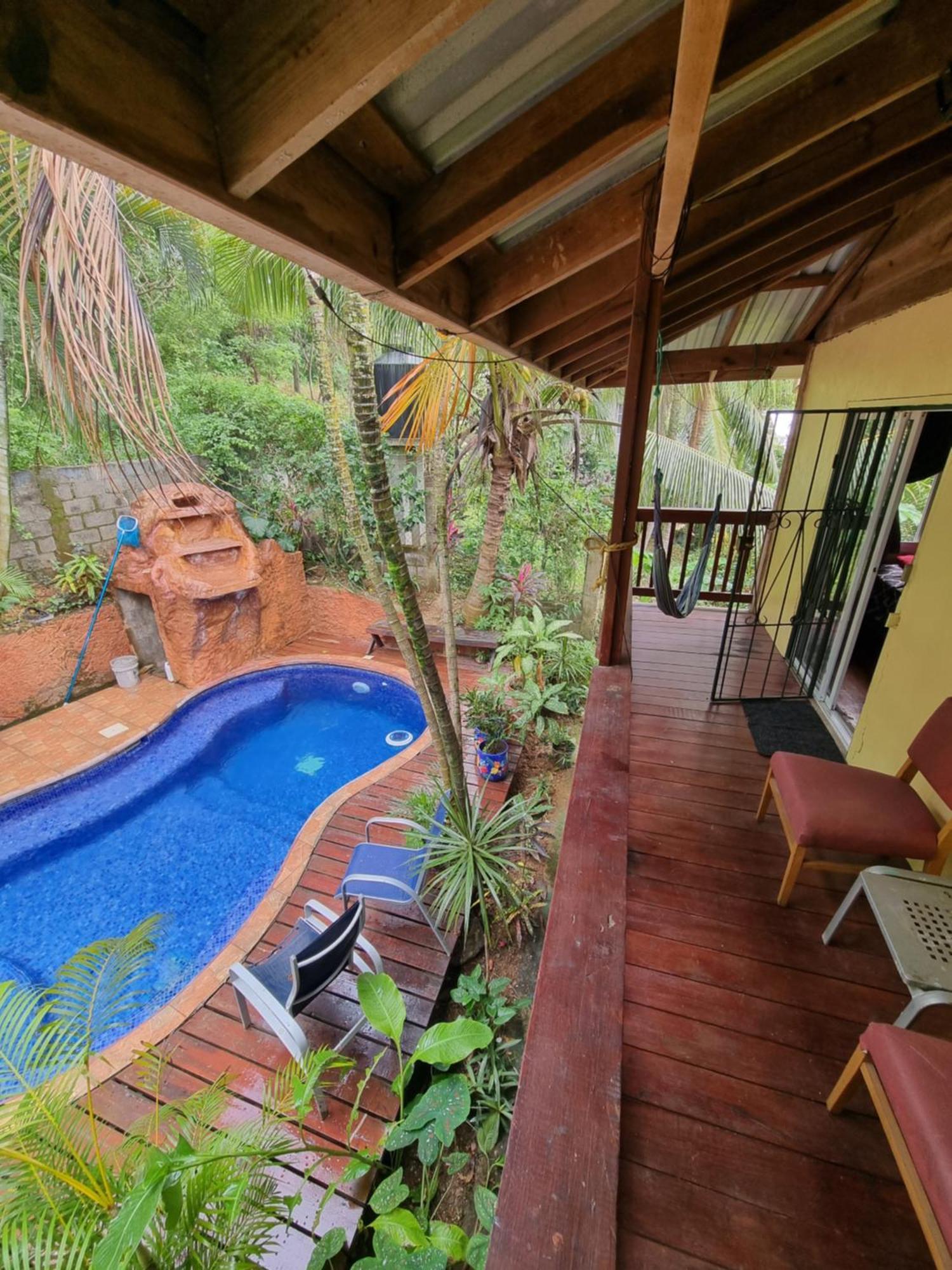 Roatan Backpackers' Hostel Sandy Bay Exterior foto